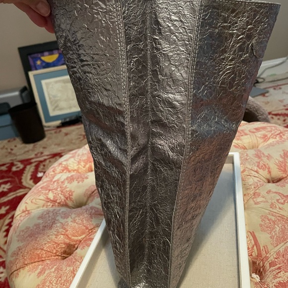 Daniella Lehavi Metallic Crinkle Handbag - Picture 2 of 9